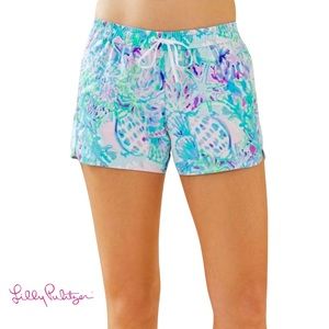 🎉HOST PICK | Lilly Pulitzer Amethyst Tint "Craysea" Luxletic Run Around Shorts